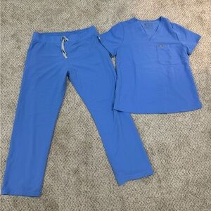 Figs set bottoms-large, top medium